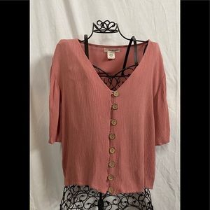 Passport button top/blouse size XL